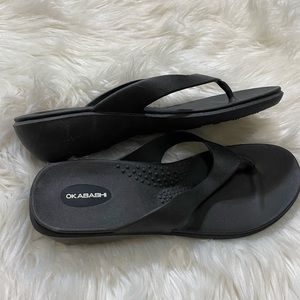 Okabashi Splash Wedge Flip Flops NWOT
